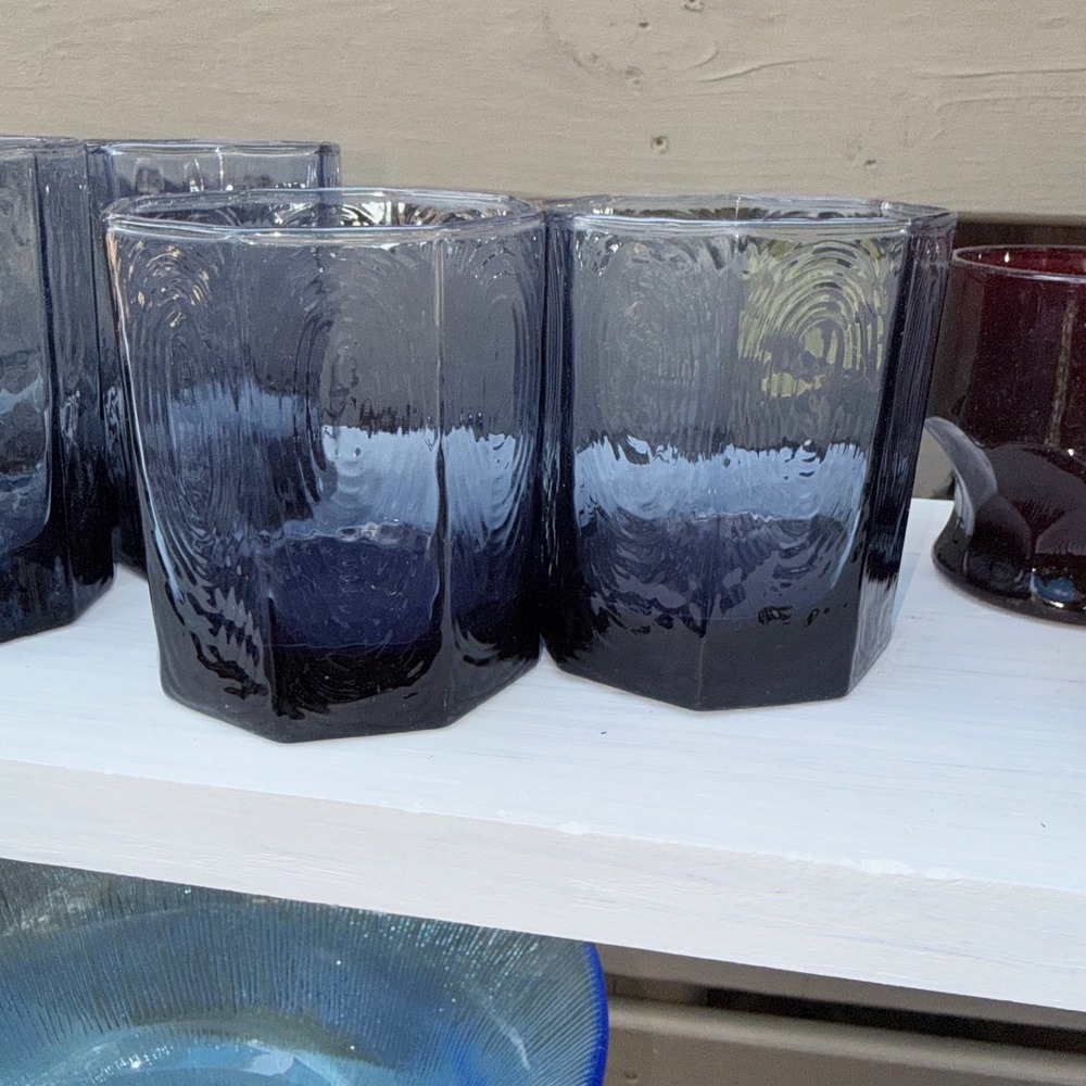 Libbey Facets Pair of Cobalt Blue 8-Sided Textured Glass Tumblers